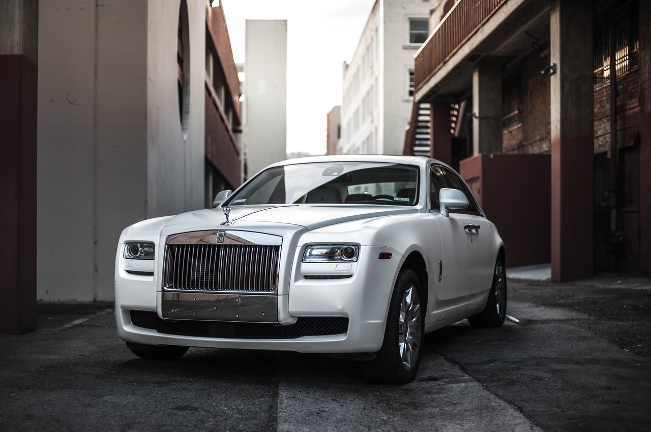 White Rolls Royce Rental: Tips and Advice