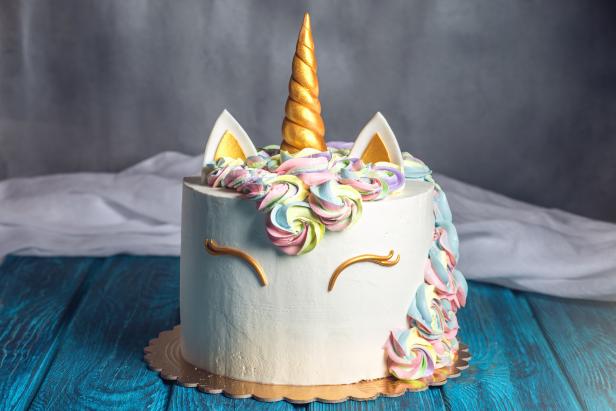 Milestone anniversary cakes that’ll amuse you￼