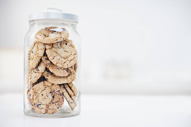 How To Choose The Right Cookie Container For Your Marketing Campaign