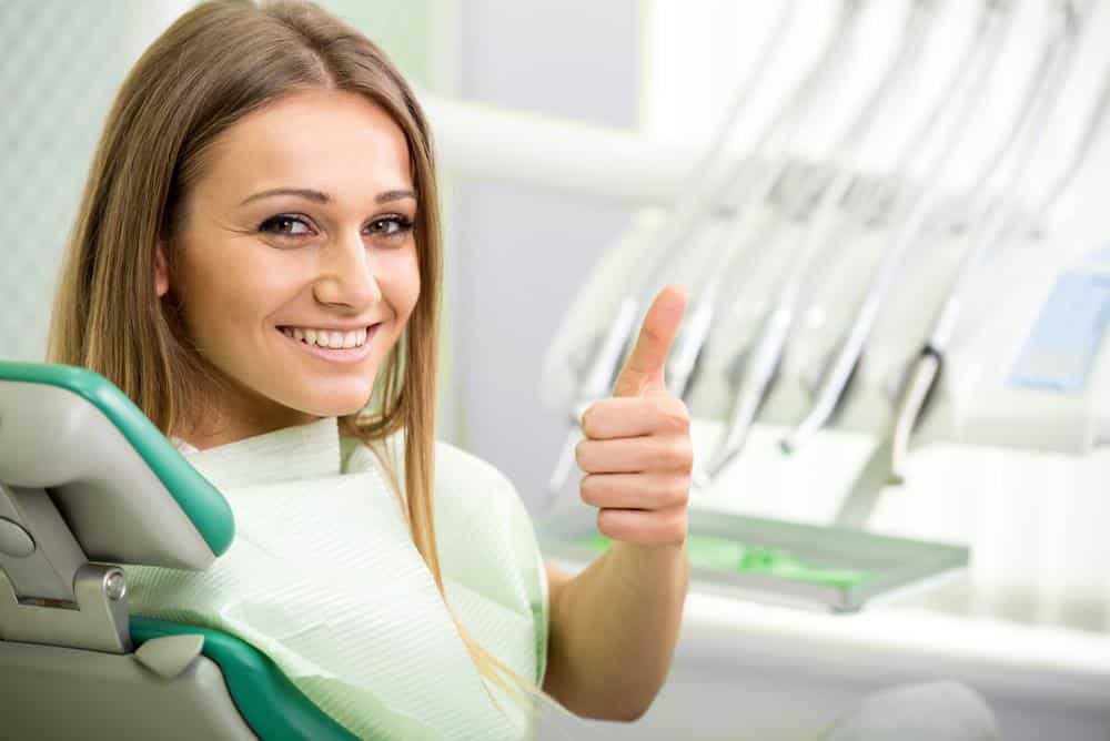 How much do cosmetic dentists make?